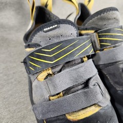 Evolv Shaman Black Yellow Gray Men’s Size 11 Rock Climbing Shoes