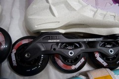 Powerslide Argon Berry 110 Inline SkatesBerryWomens 6.5 Rollerblades USED ONCE