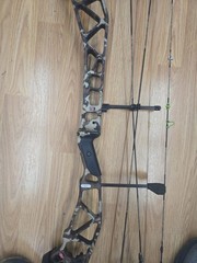 PSE EVO EVL 34 Compound Bow 70#