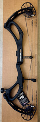 PSE Sicario FDS 80 Pound Right Hand Black Carbon Hunting Bow New