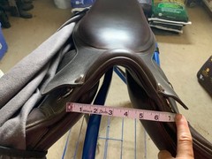 English Collegiate Close contact Saddle 16.5 medium tree Leather/synthetic