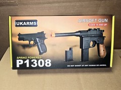 UKARMS P1308 Spring Powered Airsoft Handguns W/850 Count BBs