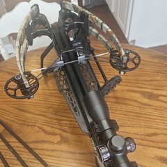 CenterPoint CP400 Hellcat Camo Crossbow 400fps 200lb w/ 3×32 Scope & Bolts