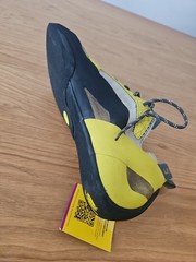 La Sportiva Finale Rock Climbing Shoes Men 10.5 / WOMEN 11.5