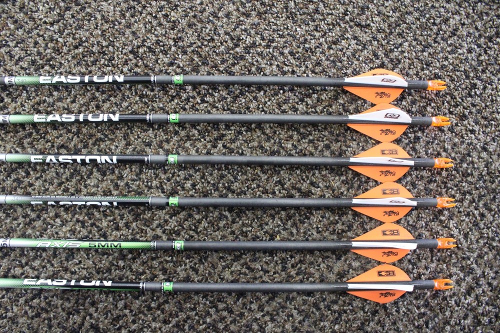Easton Axis 5MM 340 w/ 2 inch Blazer Vanes (1/2 dozen Prefletched)