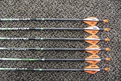 Easton Axis 5MM 340 w/ 2 inch Blazer Vanes (1/2 dozen Prefletched)