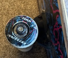 Avigo Vintage Skateboard 50mm Wheels Grip Blue Pink Black Design 31in X 7.5in