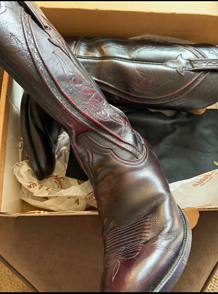 Lucchese Black Cherry Vintage handmade Cowboy Boots 8.5D