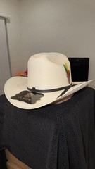 CL HATS White Western Cowboy Hat with Black Band and Multicolor Feather