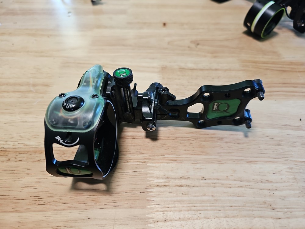 IQ Retina Lock Bow Sight 5 Pin RH