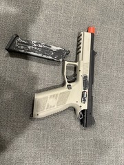 airsoft weapons machine gun and pistol