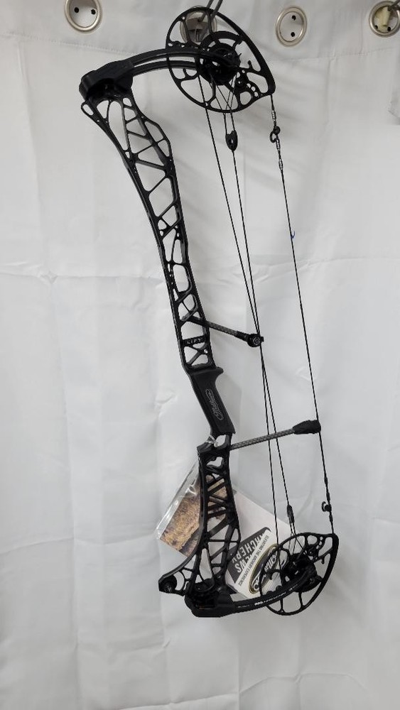 Mathews Archery LIFT33 Compound Hunting Bow – 33″