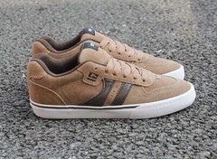 Globe mens Encore-2 Skate Shoe US size