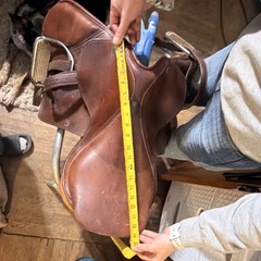 Pessoa Jumping/Close Contact Brown Saddle 19 in with Stirrup Leathers and Irons
