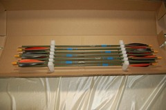Sprandel’s Vintage Archery Cedar Arrows 50# -12 Arrows 3 Fletch 5″ Spiral Parab