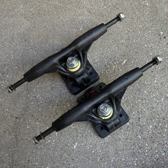 Vintage Gullwing Trucks 9″ Mach V super Pro light weight composite NOS NEW! 80s