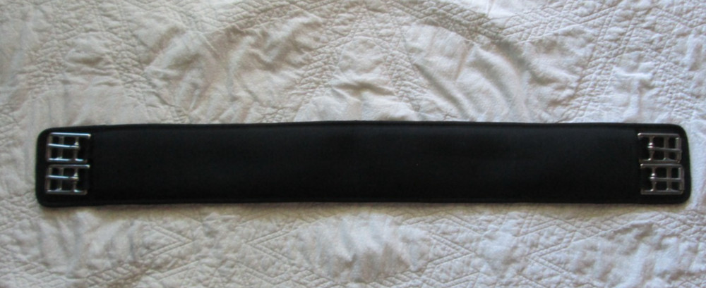 31″ BLACK PADDED NYLON ENGLISH GIRTH