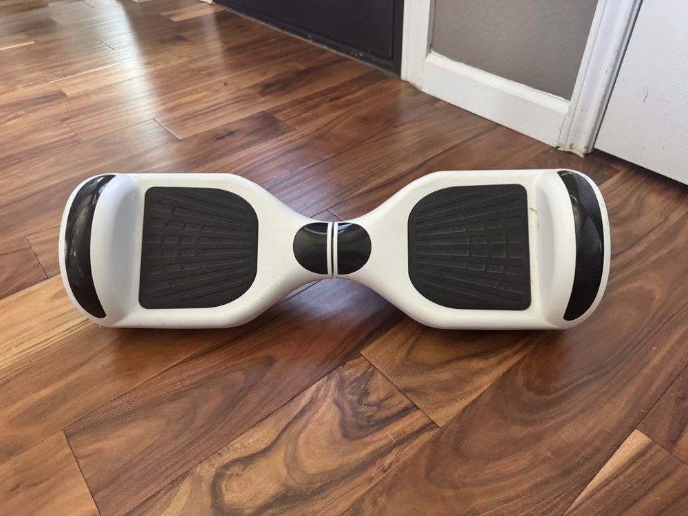 White Self Balancing hoverboard 10mph no charger HY-A12B Certified to UL 2272.