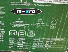 Micro Mini Deluxe LED Wheels Scooter Swiss-Designed, GREEN Ages 2-5 NEW