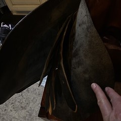 B. T. Crump Close Contact English Jumping Saddle 16.5″