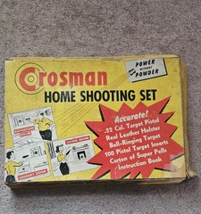 Vintage Crosman Home Shooting Set Crosman «22» Pellet Gun in CIB