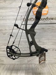 Hoyt RX-9 Right Handed Wilderness 60-70lbs 25-30″ Bow
