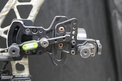 Hoyt Charger Vicxen – RH – 27″ – 40# – Advantage Max-1 – Hoyt HDX – HHA Sight