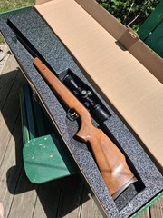 Beeman R9 air rifle .177 w/ Athlon Talos 3-12×40 adjustable parallax Scope…