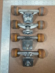 2 sets Vintage Used Skateboard Trucks 1990s ~ GRIND KING & SICK AIR