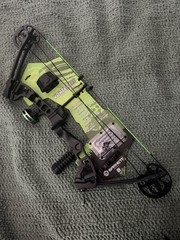 Barnett Vortex G3 Compound Bow Youth Right Hand 25-45 lbs Green Black 33″