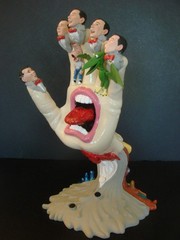 PEE-WEE HERMAN SCREAMS HAND Custom Kidrobot Santa Cruz Screaming Hand Figure