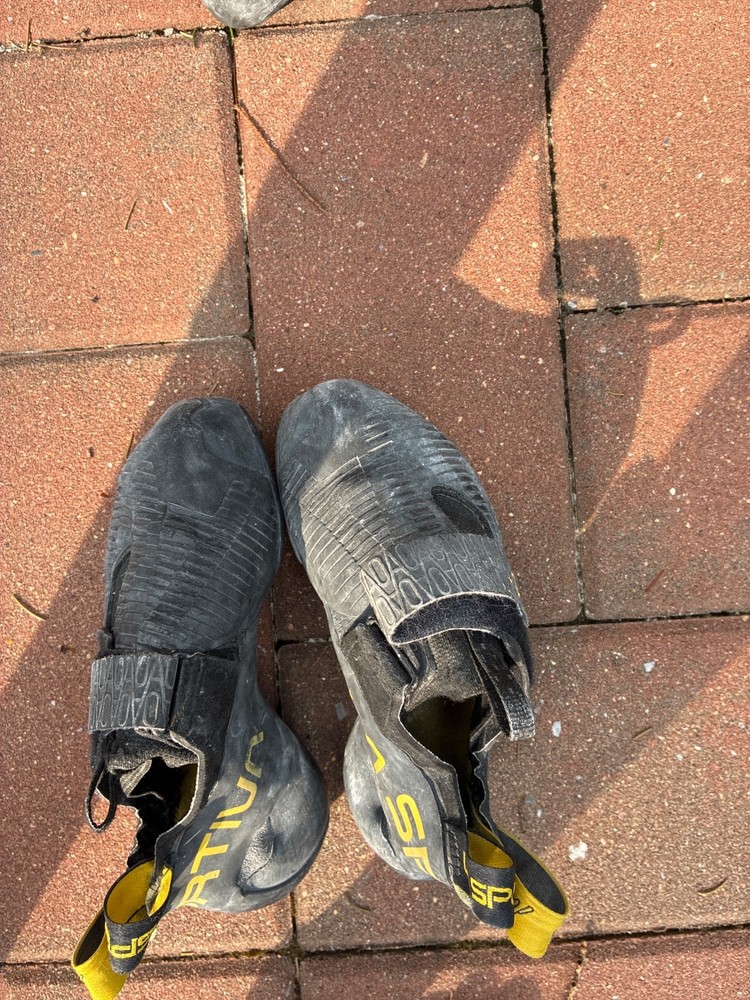 la sportiva ondra comp, yellow and black, heavily worn, very aggressive, 37.5 EU