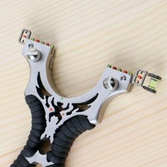 Slingshot,Hunting Catapult Laser Slingshot Professional Slingshot With Rubber