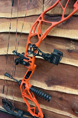 Elite Option 6 50# D/W 28″ D/L Canyon Orange Ready to Shoot Good Condition