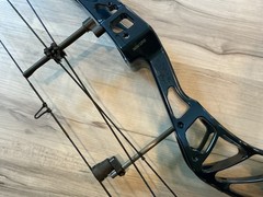 PSE 2019 Blue 50# Perform X 3D Bow *Mint Condition* Purchased New & Light Use