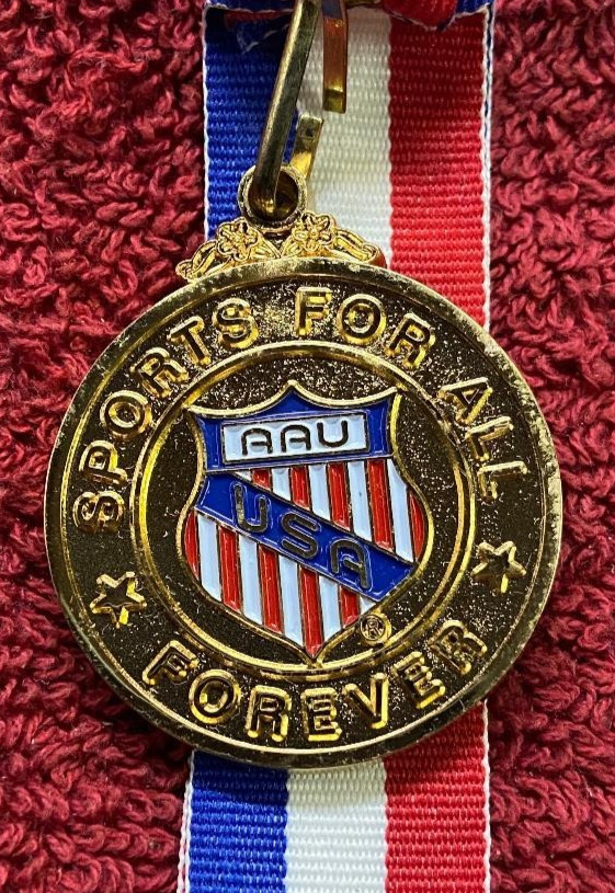 Amateur Athletic Union United States Medal Sport for All & Lanyard Gold Tone M02