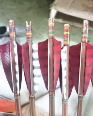 24X Customized Archery 32in 35-60lbs Traditional Bamboo Arrows w/ Barred Feather