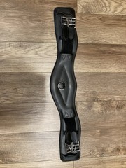 24” Ergonomic Dressage Girth, Elbow Relief