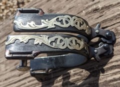 Western Spurs – Black Steel – Silver Floral Overlay – Short Shank – Blunt Rowel
