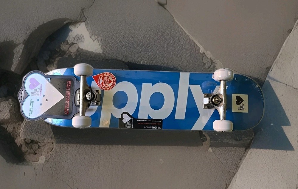 The Heart Supply Skateboard Bright Blue 54mm Wheels 7-Ply Maple Deck Ages 8+