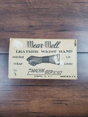 Vtg 1950s NOS Wear Well Leather Wrist Strap Archery Lifting #404 Machin Bier
