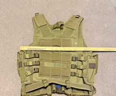 UNBRANDED Military Tactical Vest With Gun Holster Green ADJUSTABLE( NEW NO TAGS)