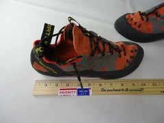 La Sportiva Tarantulace Rock climbing shoes 10.5 size
