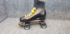 Vintage Mens Black Roller SKATE Wheels Size 11 – Chicago Trophy – Vapor Lites