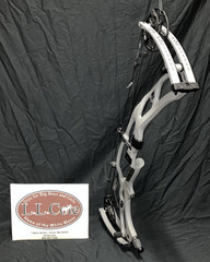 Hoyt Carbon RX-9 Ultra RH 65# Tombstone