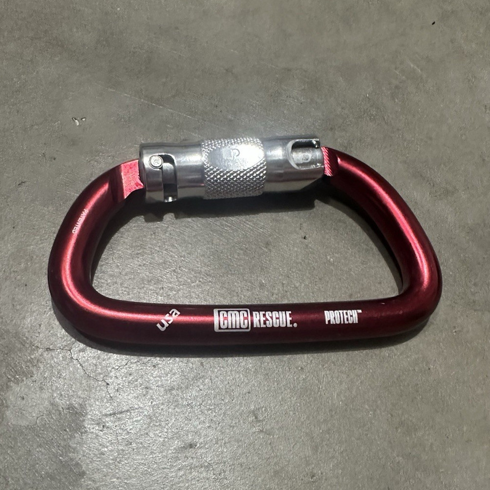 CMC Rescue ProTech Large Aluminum D Screw Lock Carabiner Red 300193