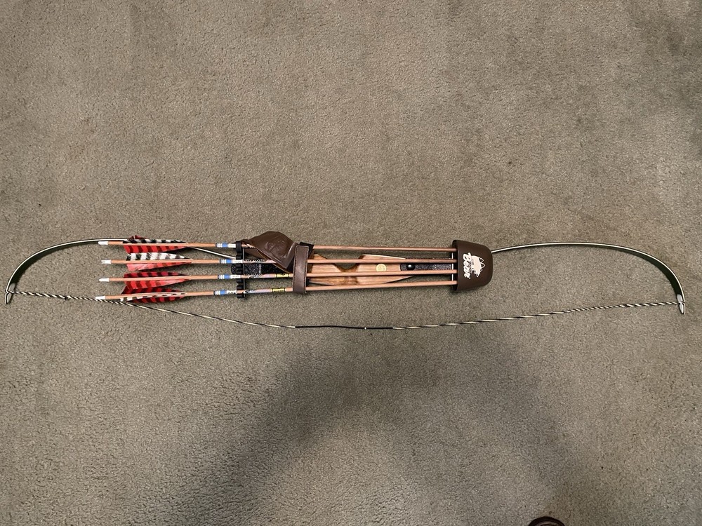 Bear Archery Green Grizzly Recurve RH Bow 40 Lbs