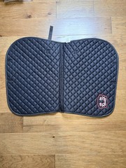 Dover Saddlery A/P Saddle Pad Trakehner Logo