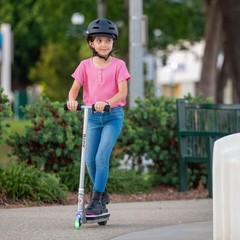 Razor Color Rave Electric Scooter-Colorful Light-Up Deck, up to 7.5 mph, Ages 6+