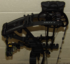 Loaded Hoyt VTM 31 Bow Package- 60/70 lb – Black Finish- 25″ to 30″ Draw Length